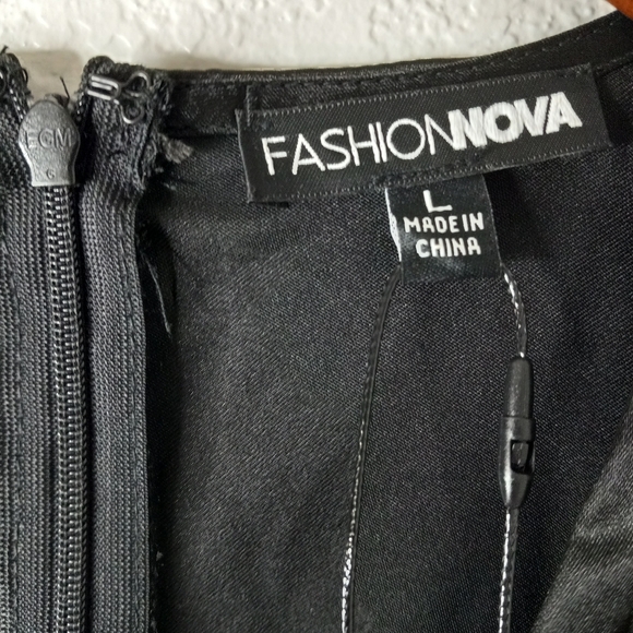 Fashion Nova L What You Don't See Satin Jumpsuit New in Black - Picture 11 of 11